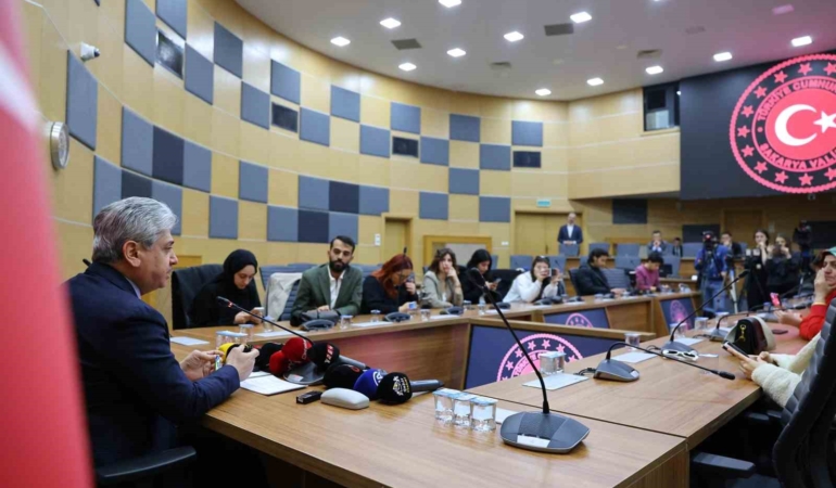 Sakarya Valisi Doğan: "İlk geldiğimiz zamandan bu yana silah ruhsatı talebi yüzde 90 azaldı"