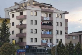 Bursa’da balkondan düşen çocuk ağır yaralandı