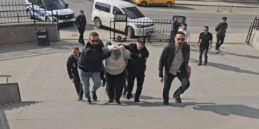 Miras kavgasında akrabalarını öldüren zanlı tutuklandı