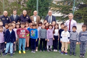 Bilecik İl Emniyet Müdürlüğü ekipleri minik öğrencilerle buluştu