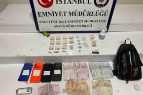 Esenyurt’ta uyuşturucu ticareti yapanlara polis baskını: 4 gözaltı, çikolatalı bonzai ele geçirildi