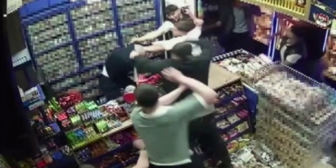 İki kişiyi tekel bayisinde öldüresiye dövmüşlerdi: 7 tutuklama