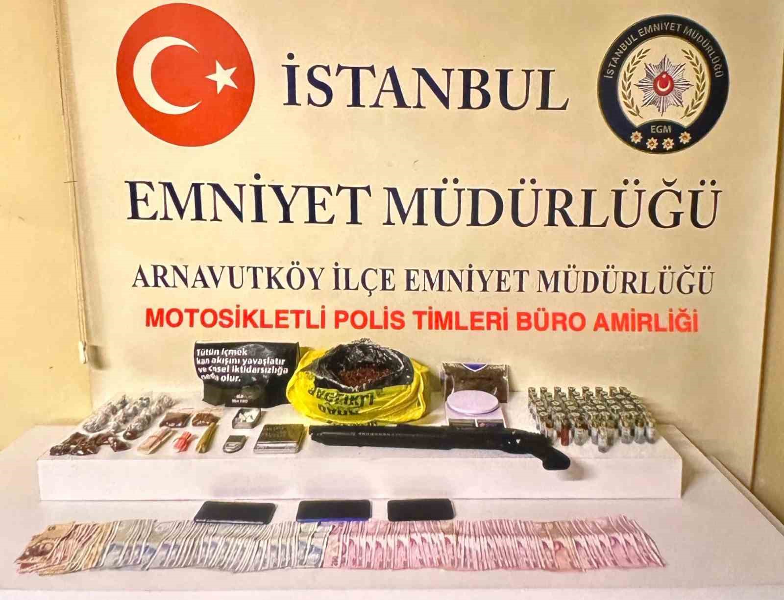 Arnavutköy’de yunus polisleri uyuşturucu ticaretini suçüstü yakaladı