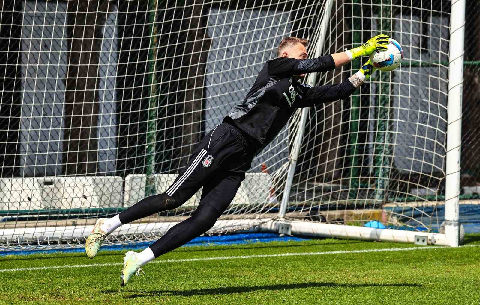 Beşiktaş, Göztepe maçının hazırlıklarını tamamladı