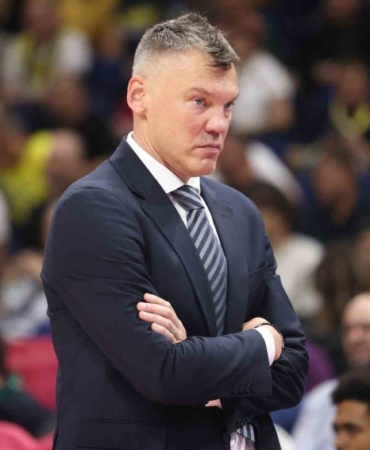 THY Euroleague’de yılın başantrenörü Sarunas Jasikevicius seçildi