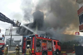 Sancaktepe’de fabrika yangını