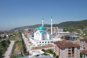 Derince Ahmet Yesevi Camii’ne estetik dokunuş