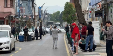 Depreme hamamda yakalandı, sokağa peştamalla çıktı