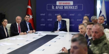 Cumhurbaşkanı Erdoğan, AFAD’daki kriz merkezinde depreme ilişkin bilgi aldı