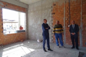 Kaymakam Özderin Aliçetinkaya İlkokulu inşaatı ziyaret etti