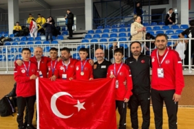 Bakan Bak: "Okul sporlarındaki başarılar yarınların habercisidir"