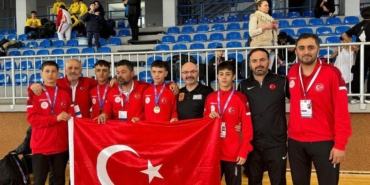 Bakan Bak: "Okul sporlarındaki başarılar yarınların habercisidir"