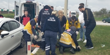 Edirne’de iki otomobil çarpıştı: 2 yaralı