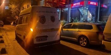 Küçükçekmece’de 60 yaşında bir erkek otel odasında ölü bulundu