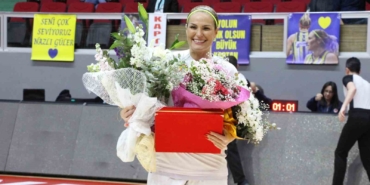 Nazlı Güler, 42 yaşında basketbola veda etti