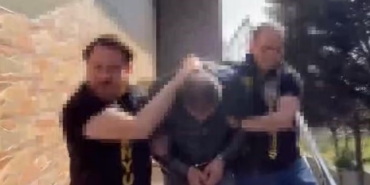 Esenyurt’ta kadın yolcuyu döven taksici yakalandı