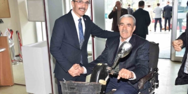 Başkan Şenol Dinç, vatandaşla bayramlaştı
