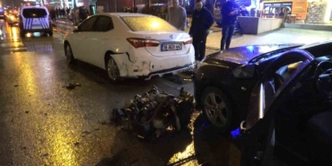 Kazada güvenlik önlemi alan polise kamyonet çarptı