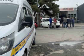 Tekirdağ’da işyeri alev alev yandı: Milyonlarca liralık 6 otomobil küle döndü