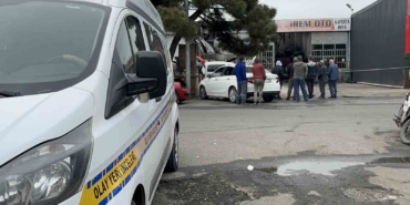 Tekirdağ’da işyeri alev alev yandı: Milyonlarca liralık 6 otomobil küle döndü