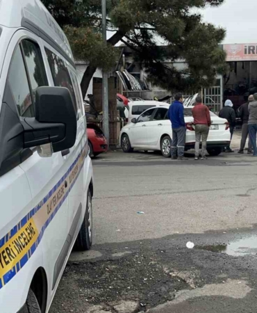 Tekirdağ’da işyeri alev alev yandı: Milyonlarca liralık 6 otomobil küle döndü