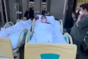 Depremin ardından hastalar sedyelerle tahliye edildi