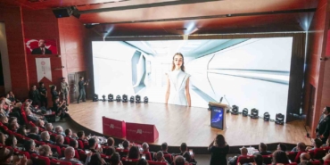 BAU’dan yapay zekânın gerçekleştirdiği ilk zirve