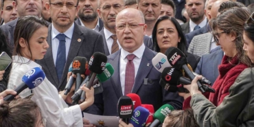 Ak Parti’den Bursa Büyükşehir Belediye Başkanı Mustafa Bozbey hakkında suç duyurusu