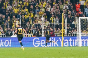 Fenerbahçe taraftarından yönetime tepki