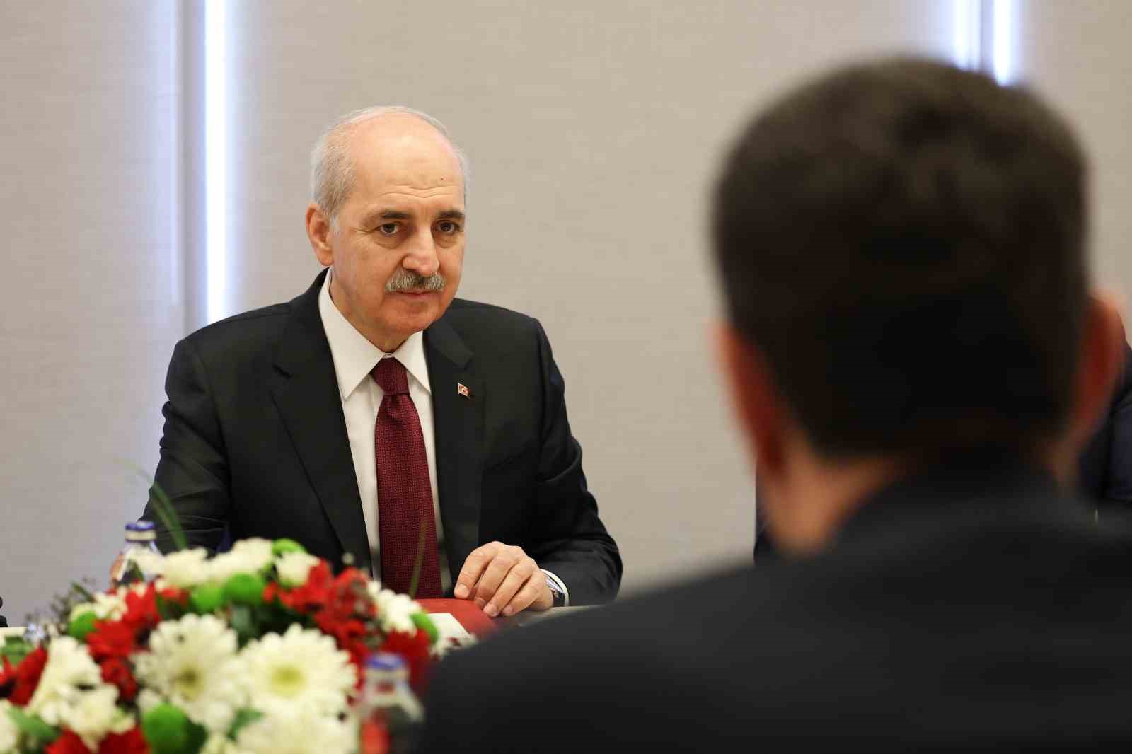 TBMM Başkanı Kurtulmuş, İstanbul’da Ürdün Temsilciler Meclisi Başkanı Safadi ile görüştü