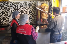 Balıkesir’de döner satış noktaları denetlendi