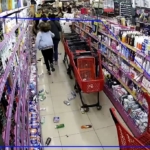 Avcılar’da züccaciye dükkanındaki panik anları kamerada