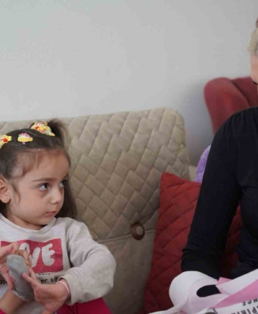 Başkanlar Aydem bebeği ziyaret etti