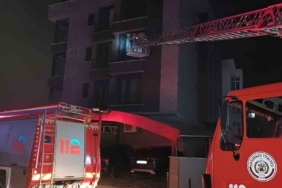 Yalova’da yangın çıkan apartmanda mahsur kalan 7 kişiyi itfaiye kurtardı