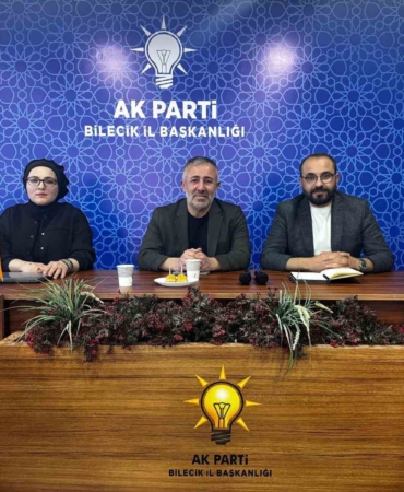 AK Parti’nin gündeminde zirai don yaşayan üreticiler vardı
