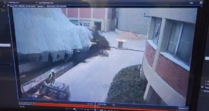 Tuzla’da arıtma tesisindeki patlama anı güvenlik kamerasına yansıdı