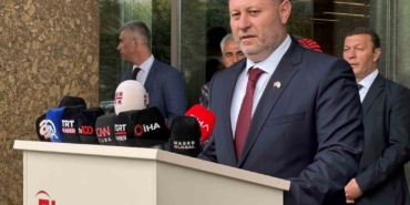 KKTC Meclis Başkanı Ziya Öztürkler, Sırrı Süreyya Önder’i hastanede ziyaret etti