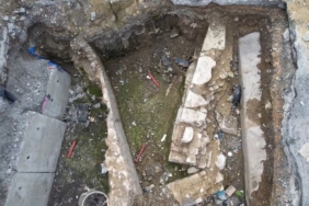Eminönü’nde İBB’nin 6 yıldır bitmeyen yol çalışması çileye dönüştü