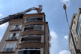 5 katlı binanın zemin katında çıkan yangın panik dolu anlar yaşattı