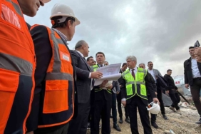 Adalet Bakanı Tunç, Sakarya Adalet Sarayı inşaatında incelemelerde bulundu