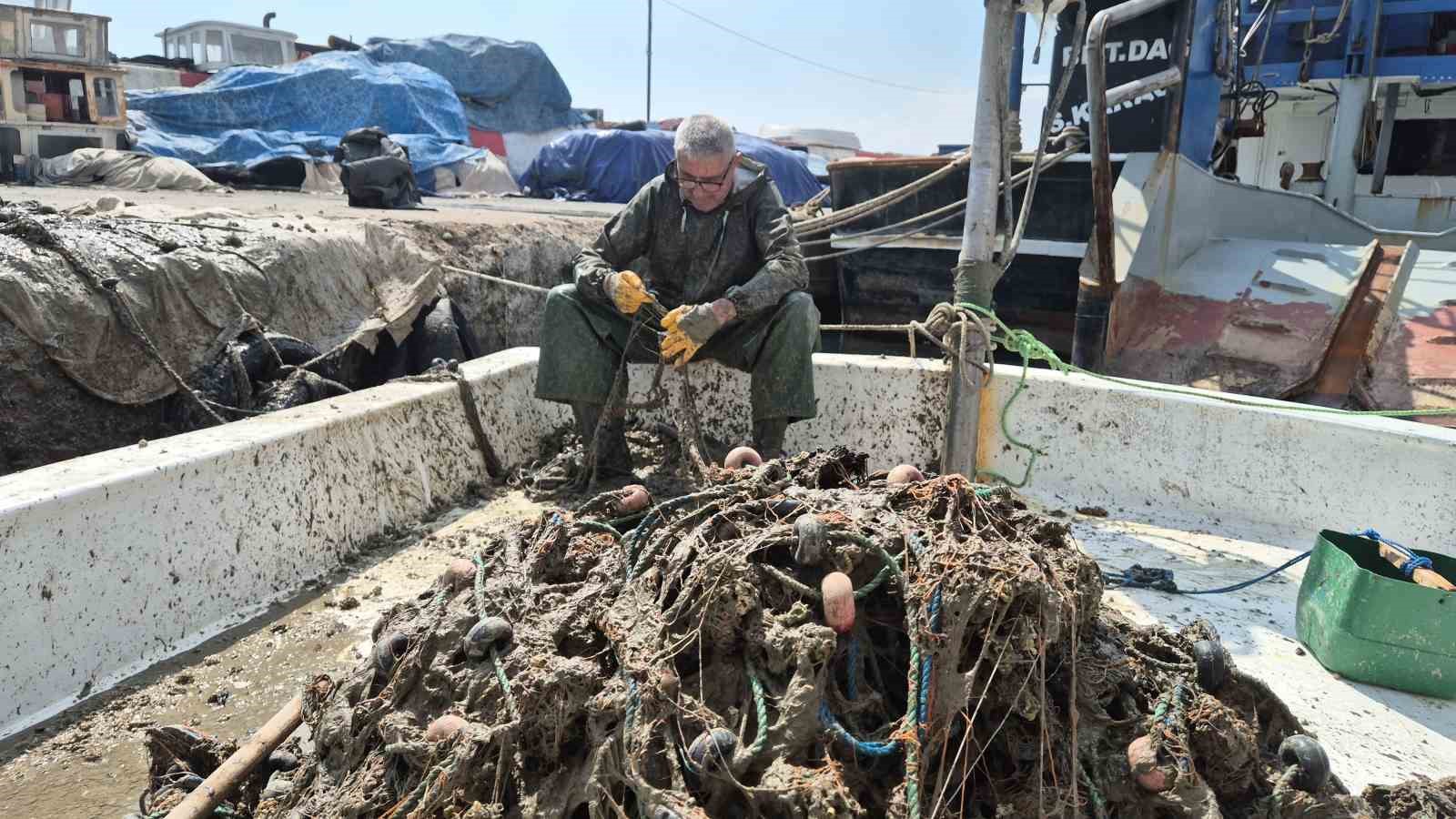 Marmara’da kabus: Ağlarla değil, müsilajla boğuştular