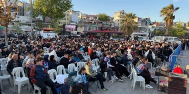 Pendik sahil meydanında final coşkusu ve hüzün bir arada