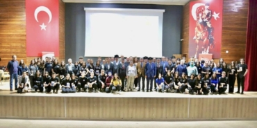 Edremit’te "Okur-Yazar Buluşması"nın üçüncüsü gerçekleştirildi