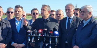 Özgür Özel: "İmamoğlu’nun bütün programlarına bakın, o çanta jammer çantası"