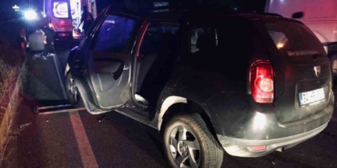 Ayvalık’ta seyir halindeki traktöre otomobil arkadan çarptı: 1 ölü, 2 yaralı