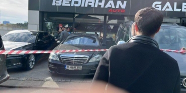 Bağcılar’da oto galeriye el bombalı saldırı