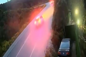 Bursa’da iki otomobil kafa kafaya böyle çarpıştı: 4 yaralı