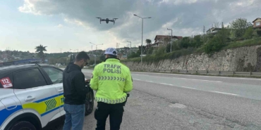 D-100’de dronlu denetim: Kurallara uymayanlara ceza yağdı