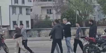 Ehliyet kursunda öğrenci-öğretmen kavgası kamerada