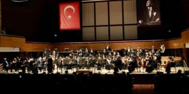 Prof. Dr. Ayhan Kızıl’ı 10. yıl anmak konseri